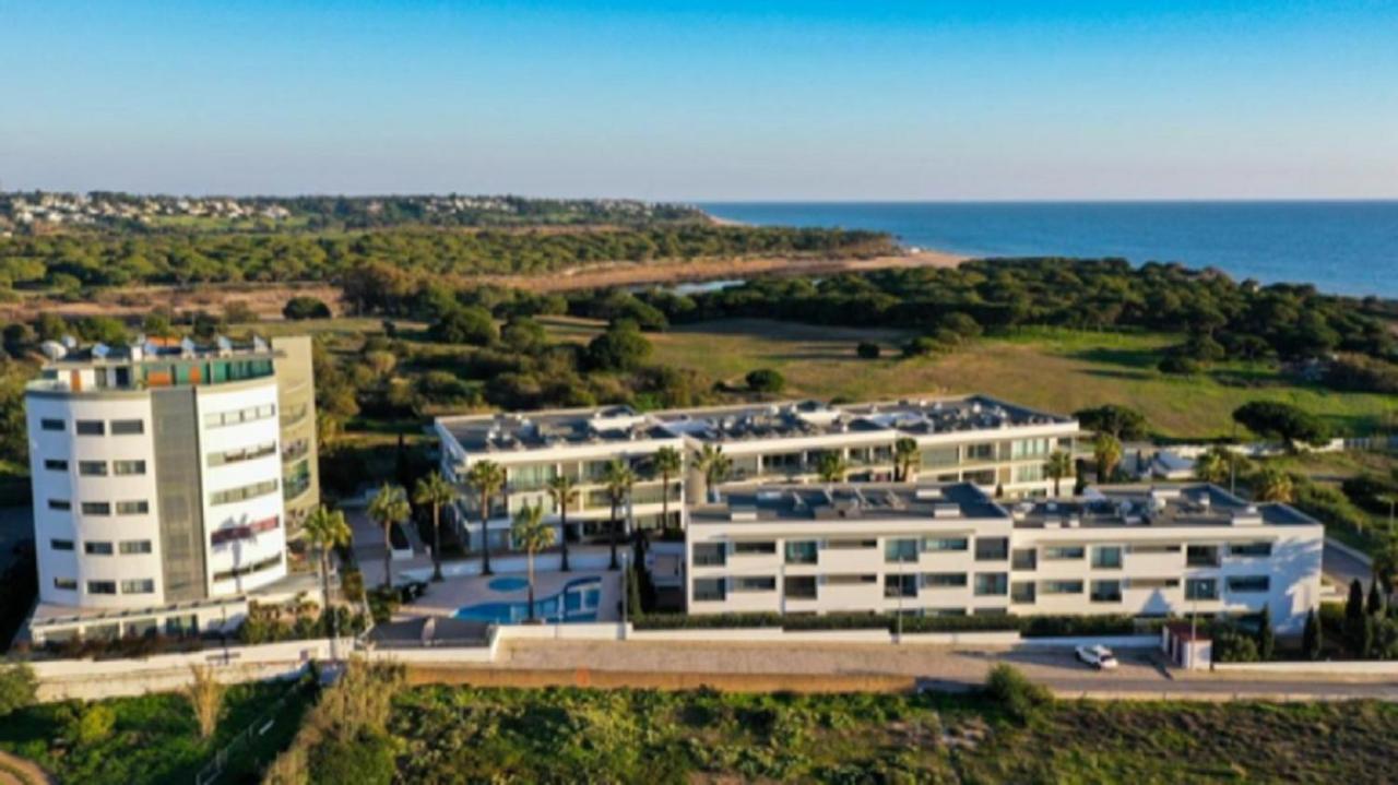 Apartamentos Cavalo Preto Beach Resort Quarteira Dış mekan fotoğraf