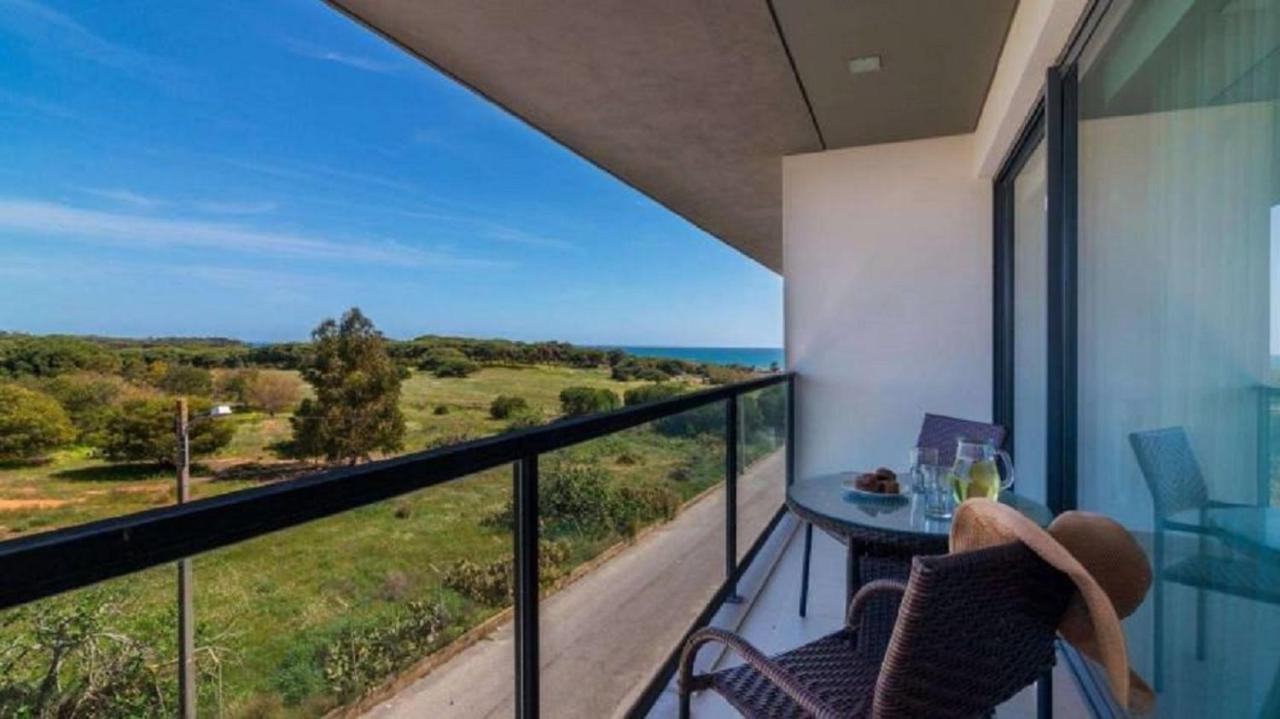 Apartamentos Cavalo Preto Beach Resort Quarteira Dış mekan fotoğraf